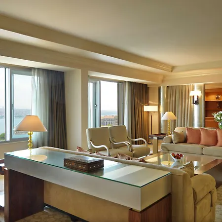 Grand Hyatt Hotell 5*