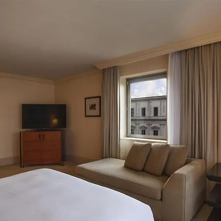 Grand Hyatt 5*