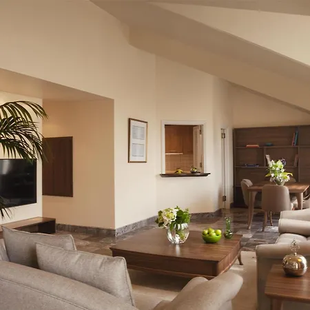 Grand Hyatt Hotel 5*
