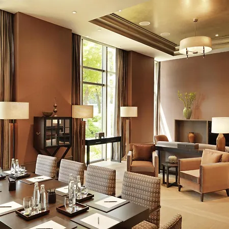 Grand Hyatt Hotell 5*