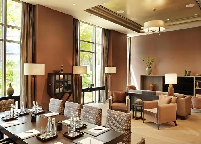 Grand Hyatt Hotell 5*