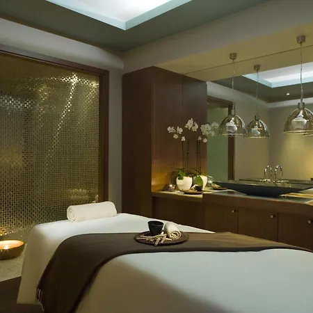 Grand Hyatt Hotel 5*